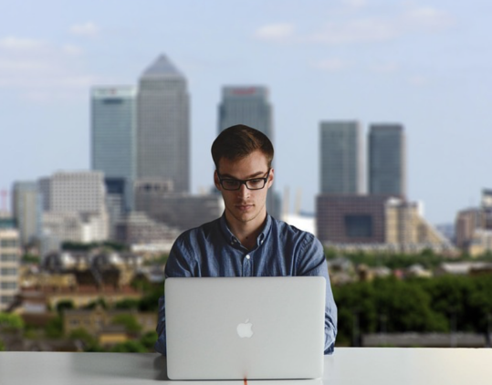 你离百万年薪就差一个爆款专业!