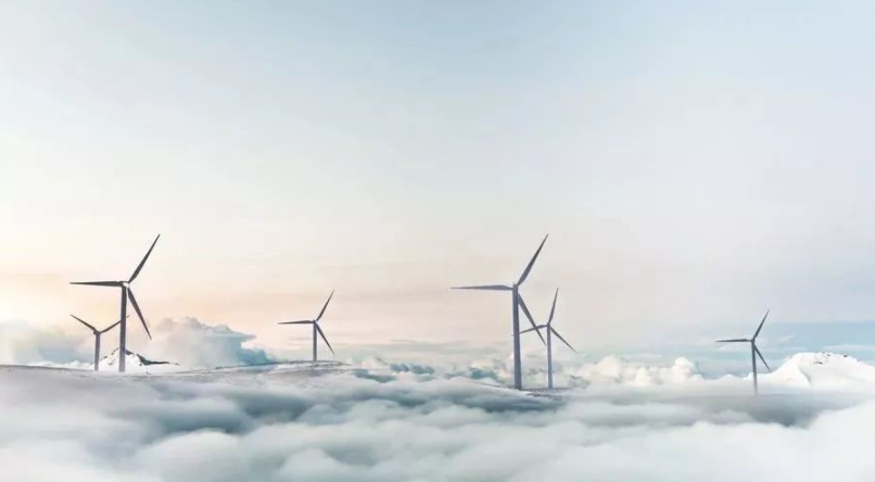 两会聚焦：新兴产业相关专业，你的未来已“火”力全开！