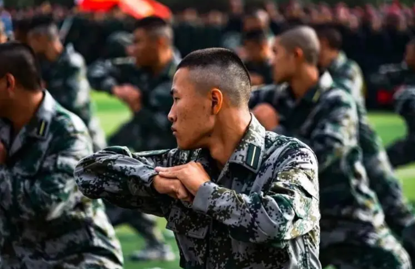 户籍学籍不一致，可以报定向培养军士吗？